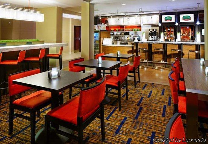Hotel Courtyard By Marriott Cleveland Willoughby Restaurant foto
